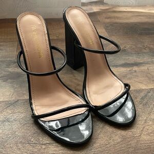 Black FASHION NOVA Heels🖤
